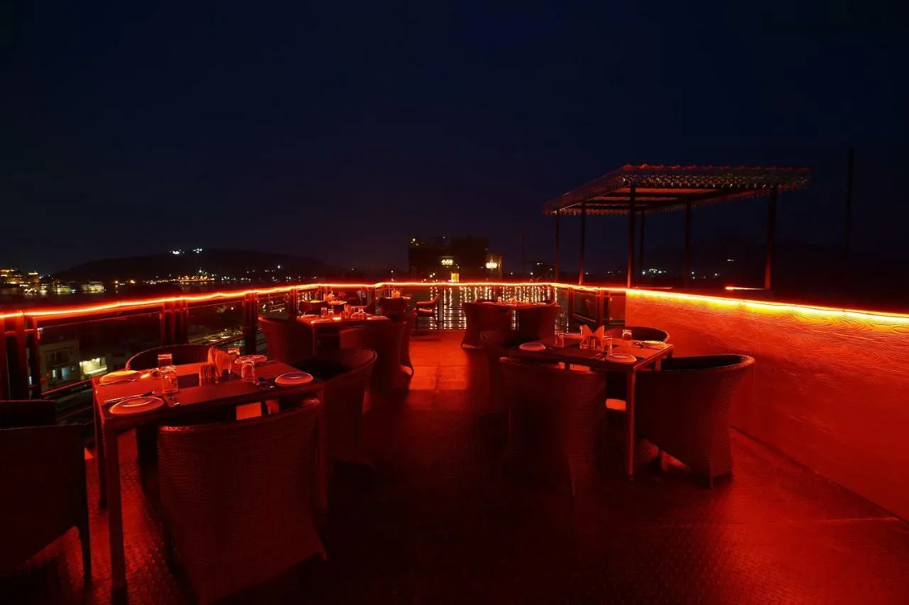 Hotel The Lake View Palace Udaipur